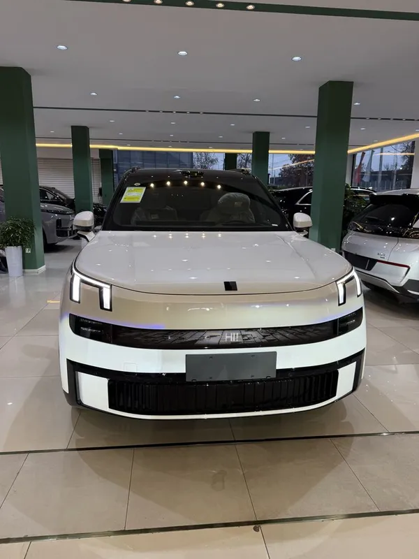 LYNK&CO 900 full Srochna sotiladi — фото 1