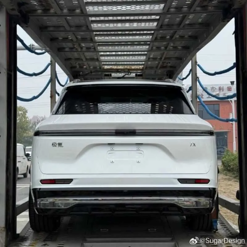Zeekr 7x 2026 yil full option 4 Zeekr 7x 2026 yil full option 4