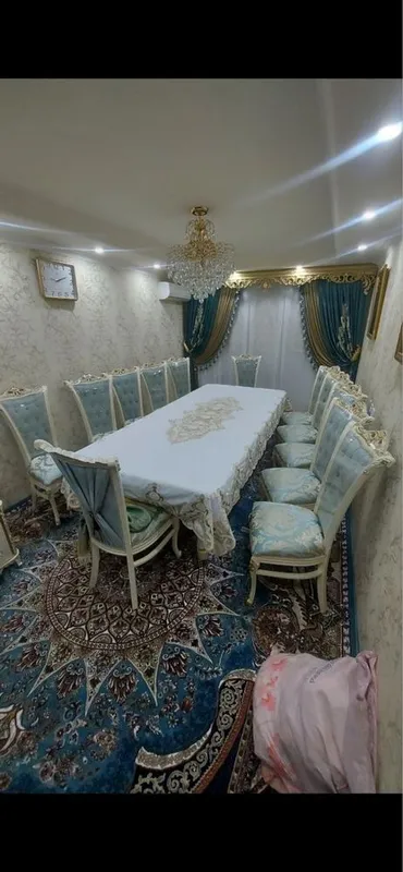 Продаю стол и стулья.12 стульев.качественный и красивый.5 миллионов500 — фото 2