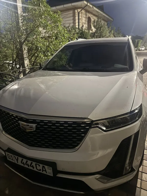 Cadillac XT6 2020 года с минимальный пробегом 1 Cadillac XT6 2020 года с минимальный пробегом 1