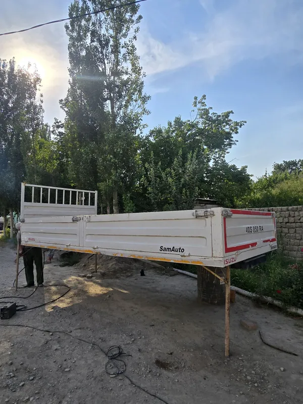 Isuzu bort sotladi 1 Isuzu bort sotladi 1