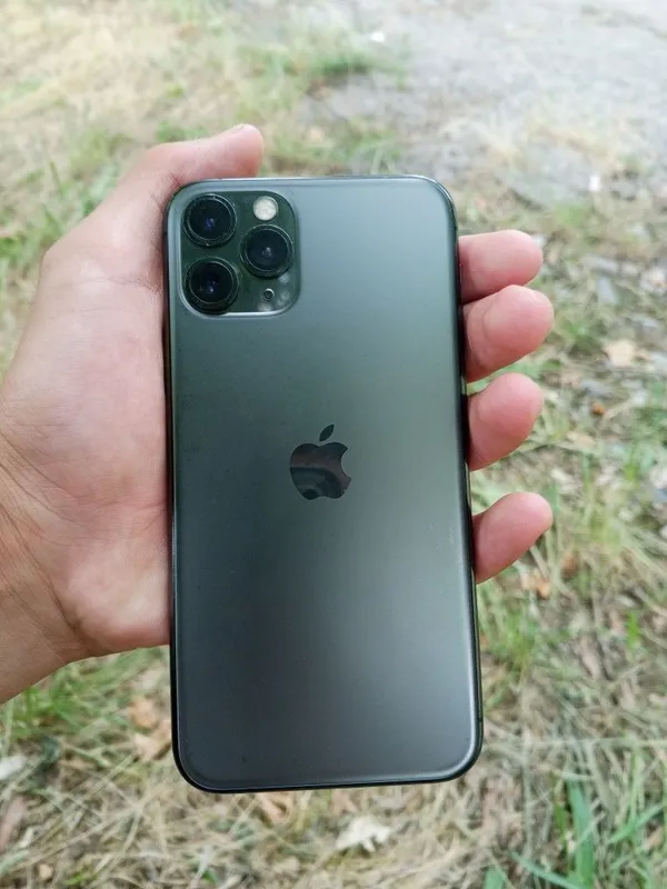 Iphone 11 pro model