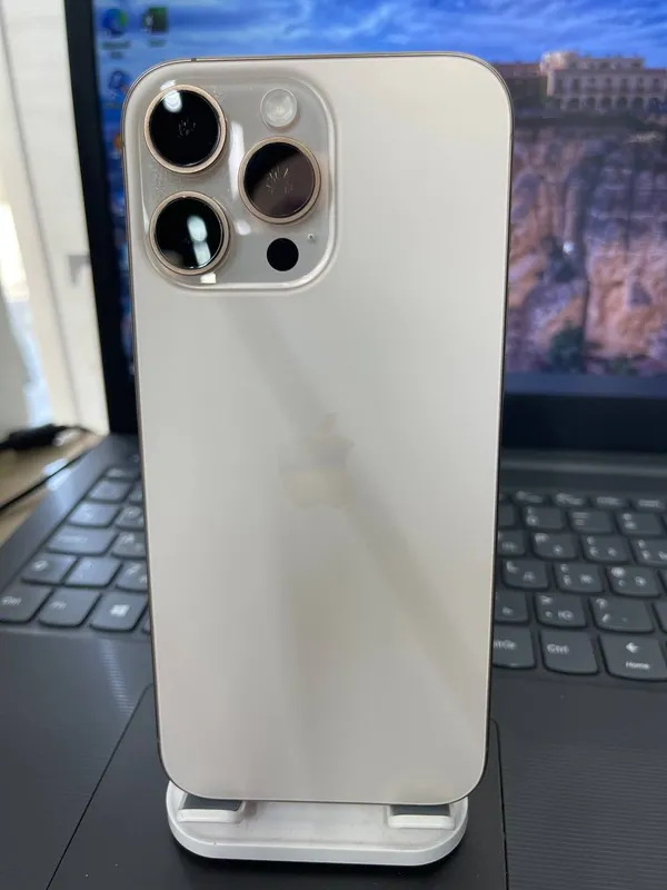 iPhone 16 Pro Max 256GB (Desert) 1