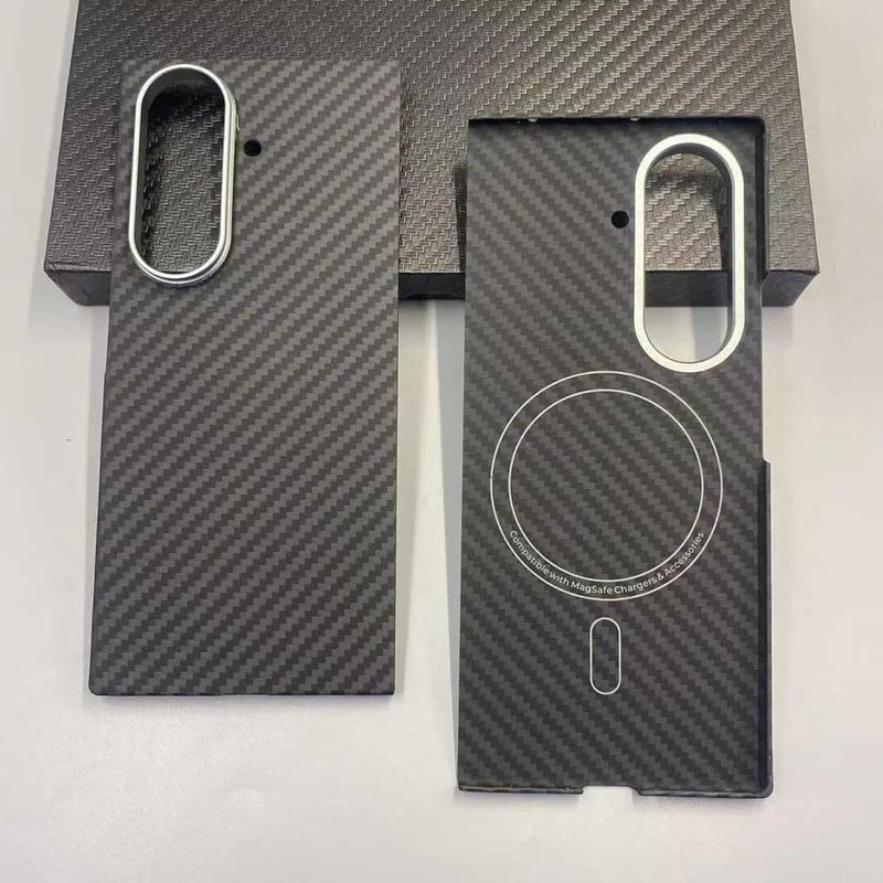 Ultra Slim Carbon Case Samsung Galaxy Fold 7 uchun - карбоновый чехол