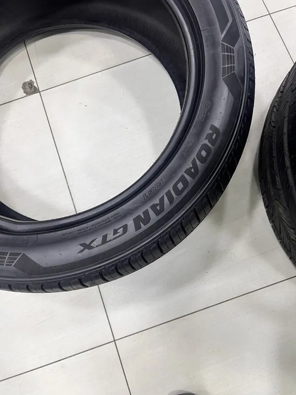 Nexen 235/50/19 5