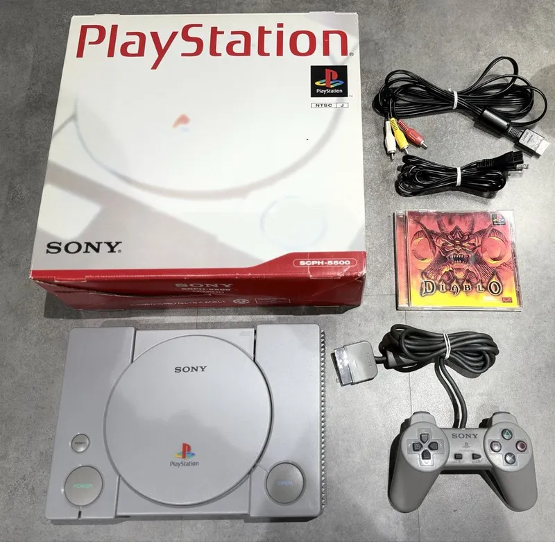 Playstation 1 SCPH 5500 японский регион 1 Playstation 1 SCPH 5500 японский регион 1