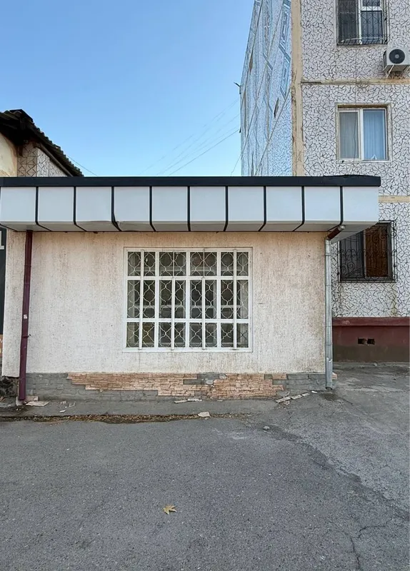 Срочно Продаеться Нежилой помещение в городе Чирчик 9-микрарайоне — фото 1