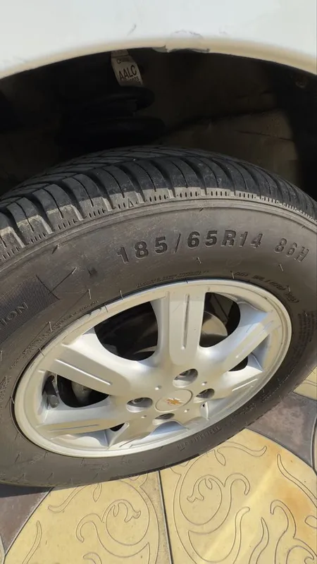 Spark 56.000 km yurgan 6.300$ 5