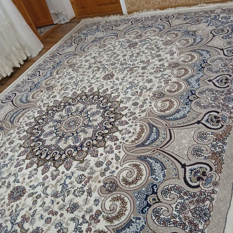 Gilam sotiladi Yec Sultan 5x3 va SAG ZILLI 5.5x3 qalin gilam — фото 1
