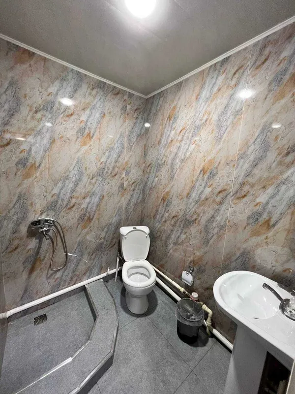 Сдаётся в аренду офисное помещение 1 этаж 100м2 и 2 этаж 75м2. 5