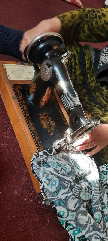 Qo'l tikuvmoshina