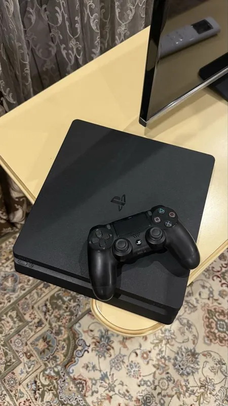 Play station 4 slim ideal Play station 4 slim ideal