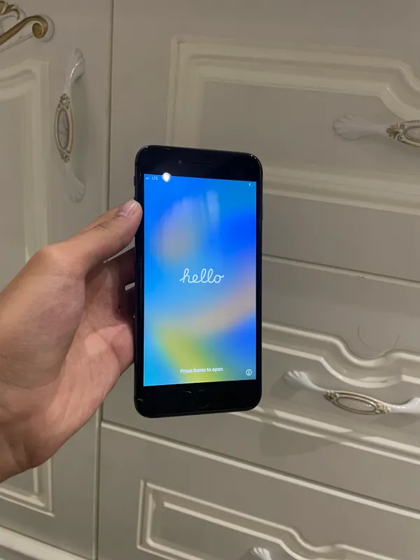 iPhone 8 plus 64gb