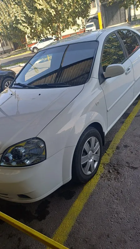 Продаётся Lacetti 1.8 6 Продаётся Lacetti 1.8 6