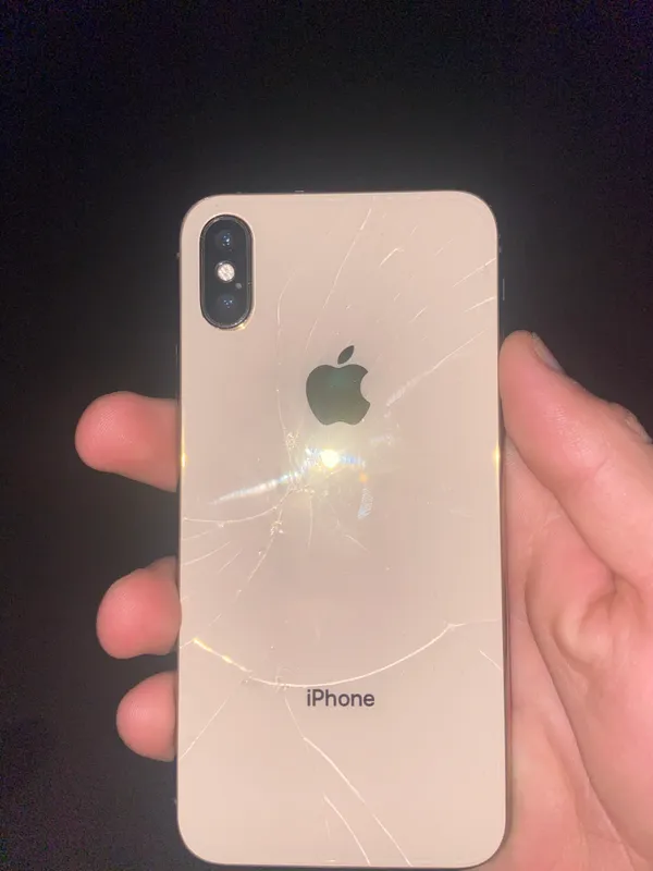 Iphone xs xolati yaxshi orqasi singan 64 gb 76 yon