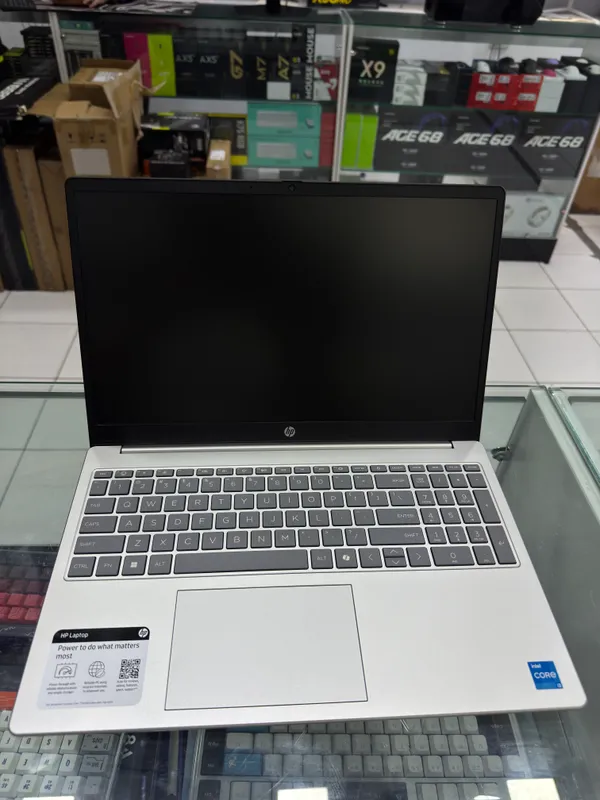 HP Laptop 15-FD0113DX i3-N305/8/128/15.6" HD/W11