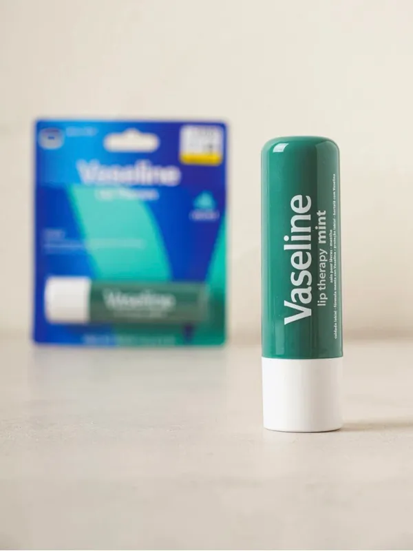 Vaseline Lip Therapy mint