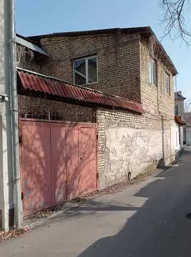 Продается дом 3 комнаты 1 .0 сотка ул Бакинская вьезд