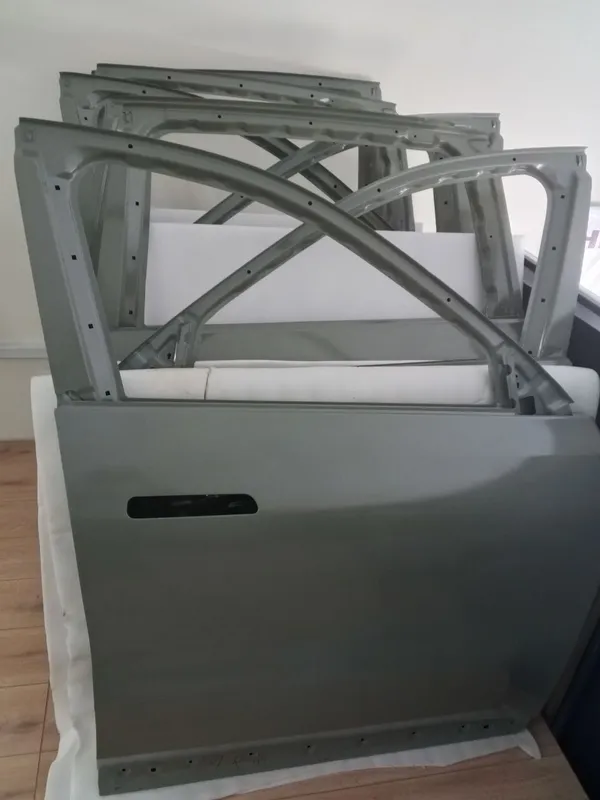 Eshik Lixiang L9 Gruntovka zavod holatida orginal