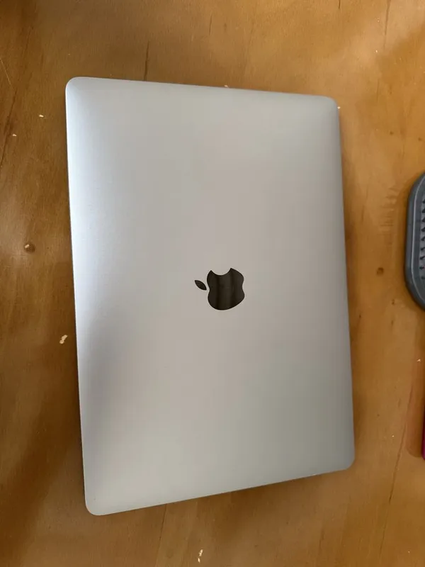 Продается macbook 1 Продается macbook 1