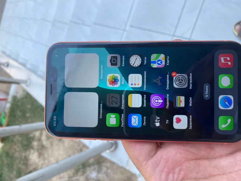 iPhone XR iPhone XR