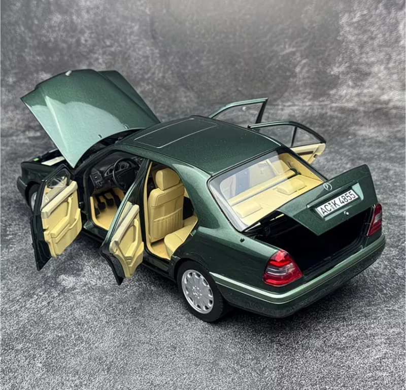 1:18 Mercedes C-Class 1993 kolleksion mashinacha 6 1:18 Mercedes C-Class 1993 kolleksion mashinacha 6