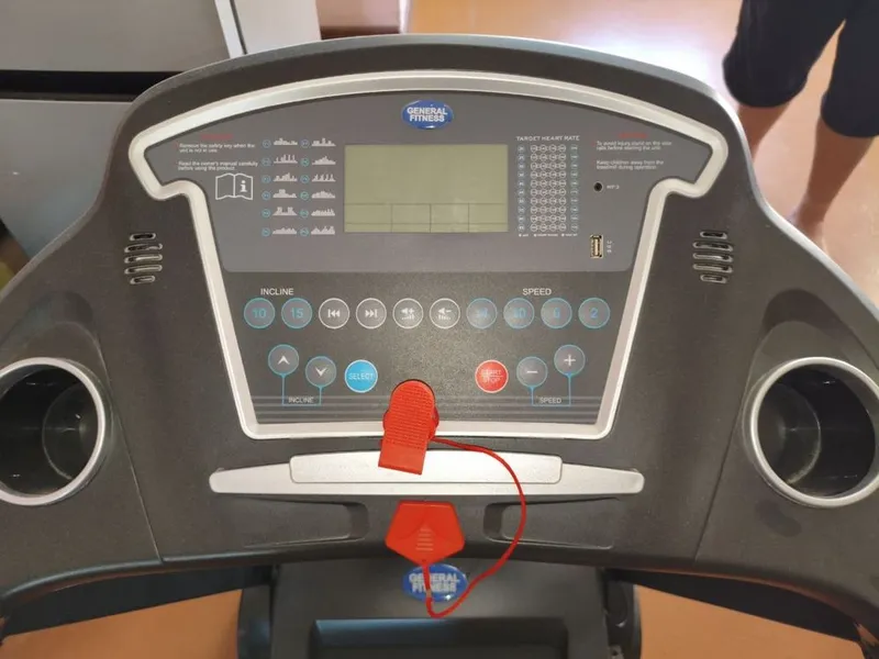 Беговая дорожка General Fitness GF-5020, складная, массажер 1