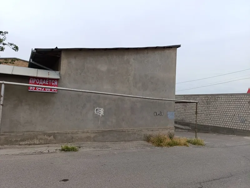 Мирзо Улуғбек туманида 710 м² уй сотилади. Застройщиклар учун идеал...