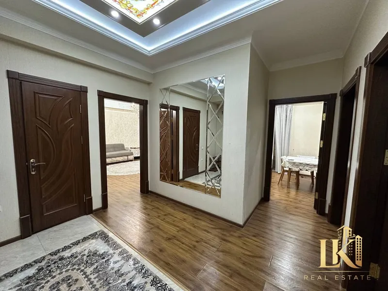 3-комнатная квартира в ЖК «Эталон», 95 м², 5/8, евроремонт, мебель и техника — фото 7
