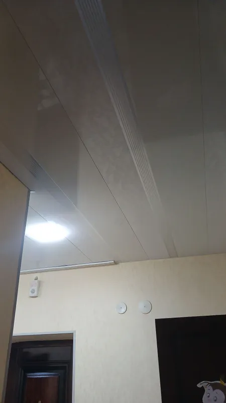 Laminat va linoleum yotqizamiz. Shiftga plastik panel. 3