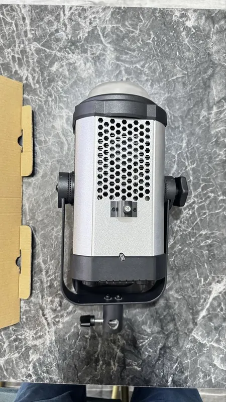 BOKELAI BK-200Bi 200W Professional Bi-Color LED Video Light 3 BOKELAI BK-200Bi 200W Professional Bi-Color LED Video Light 3