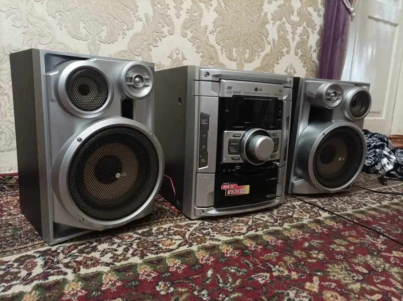 Усилитель LG продаётся, состояние хорошее 2 Усилитель LG продаётся, состояние хорошее 2