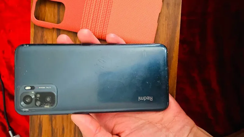 Redmi sotiladi