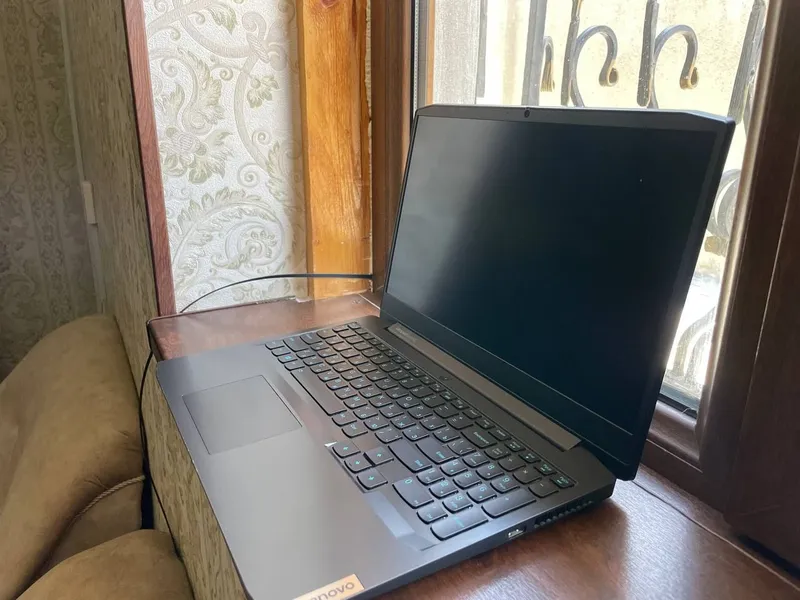 ноутбук, компания Lenovo игровое хорошее состание — фото 3 ноутбук, компания Lenovo игровое хорошее состание — фото 3