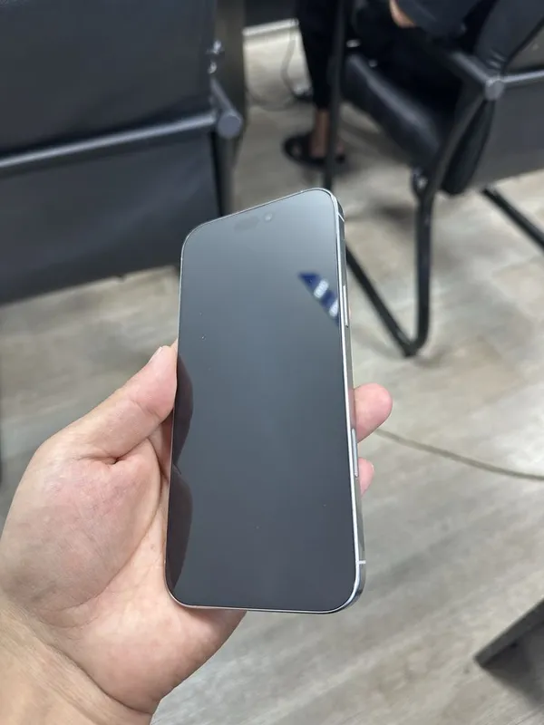 Iphone 16pro max srochni sotiladi 6 Iphone 16pro max srochni sotiladi 6