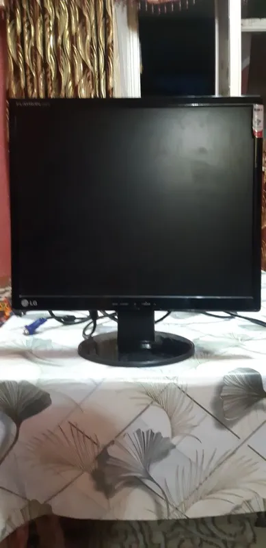 Кампютер учун экран 2