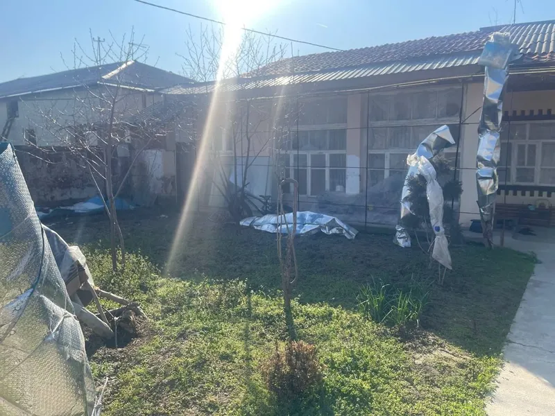 Сотилади ховли 9 сотихлик 8 хоналик Уй билан Паркентда — фото 3