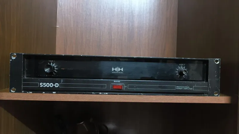 Усилитель мощности HH electronic S500-D 1