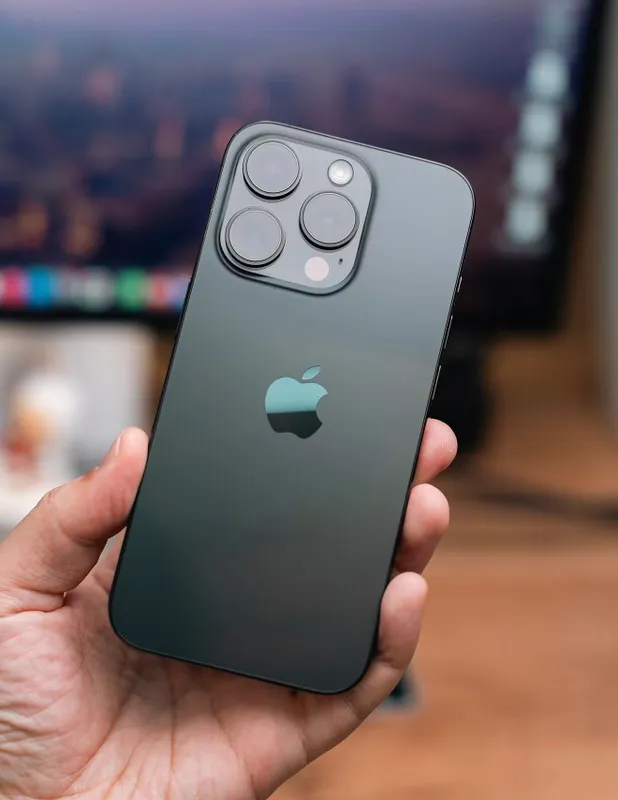 iPhone 15 Pro 256 ГБ, чёрный, родная батарея 90% 1 iPhone 15 Pro 256 ГБ, чёрный, родная батарея 90% 1