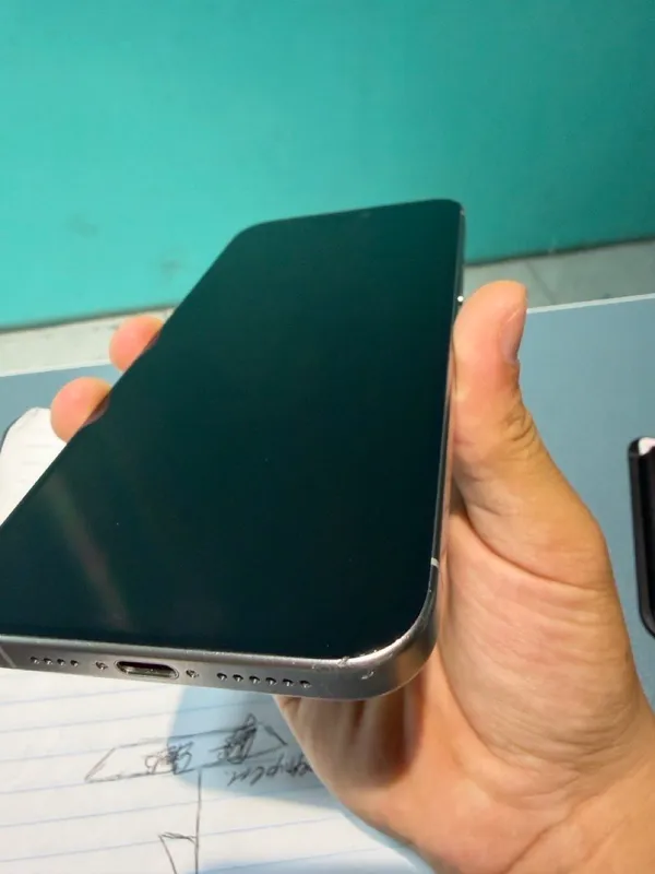 Iphone 15 Pro Max 4