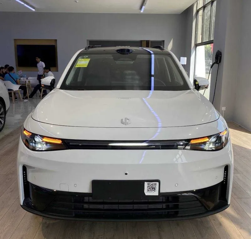 Leapmotor C16 280KM Gibrid Restayling Luxury Lidar Dop opsiya Full — фото 7