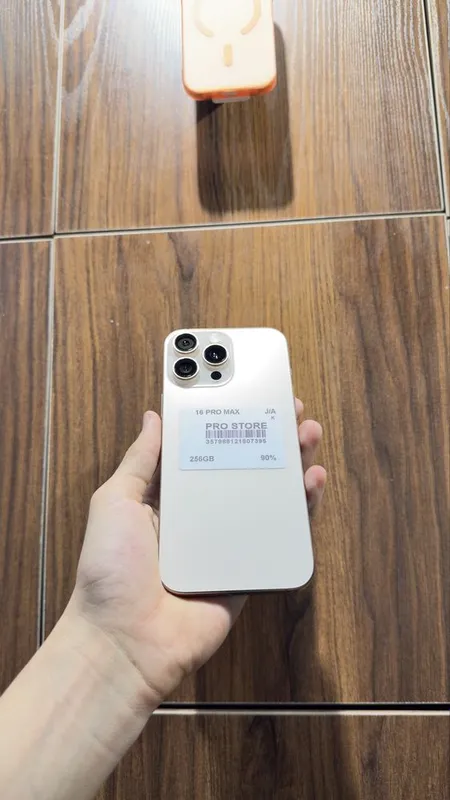 iphone 16 pro max naxtka 1 iphone 16 pro max naxtka 1
