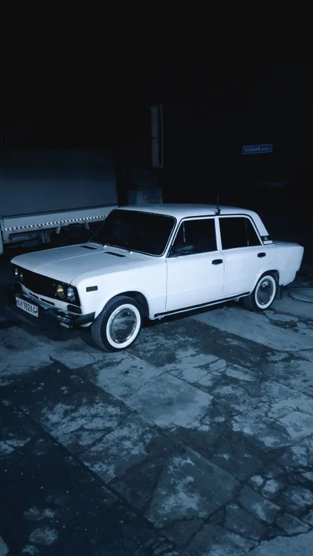 1989 yil 2106 niva 213 mator