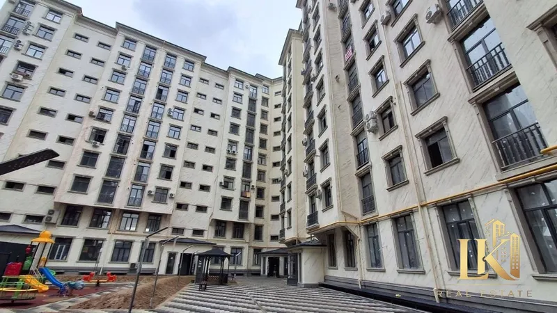 Продаётся просторная 4-комнатная квартира в новом комплексе Чинабад с закрытым двором — фото 1
