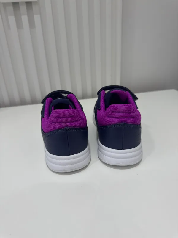 Детские original Adidas кроссовки размер 30 — фото 2 Детские original Adidas кроссовки размер 30 — фото 2