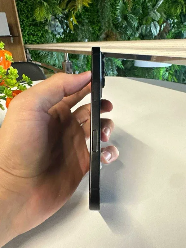 iPhone 16 Pro 256Gb Black 88% 6