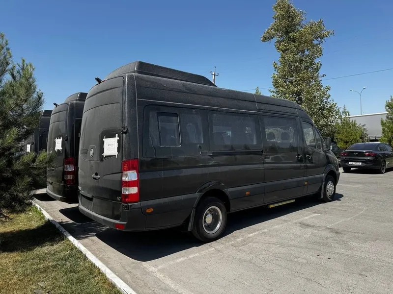 Микроавтобус Vanche 3