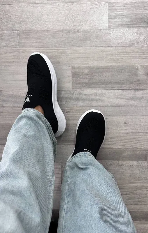 Skechers