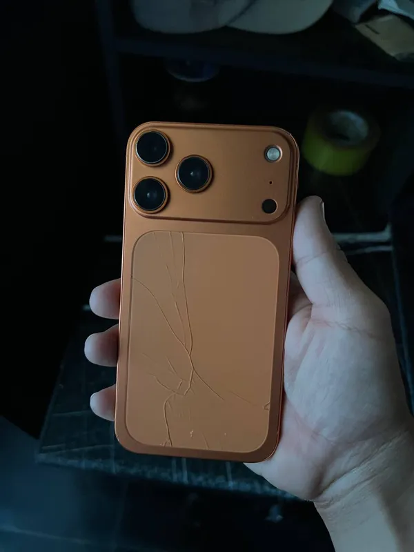 Iphone xr (17pro max korpus quyilgan) 5 Iphone xr (17pro max korpus quyilgan) 5