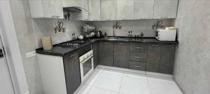 Чиланзар, перед рынком Фархадский, за Оазиз 3